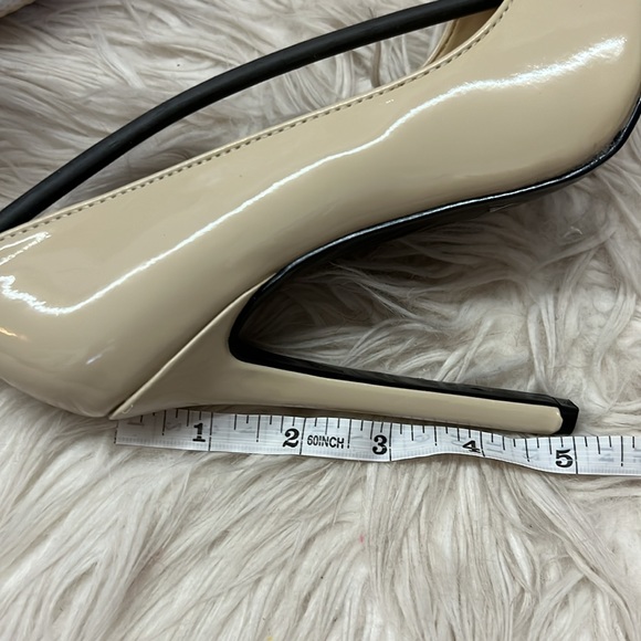 Beige Patent heels - Picture 4 of 7